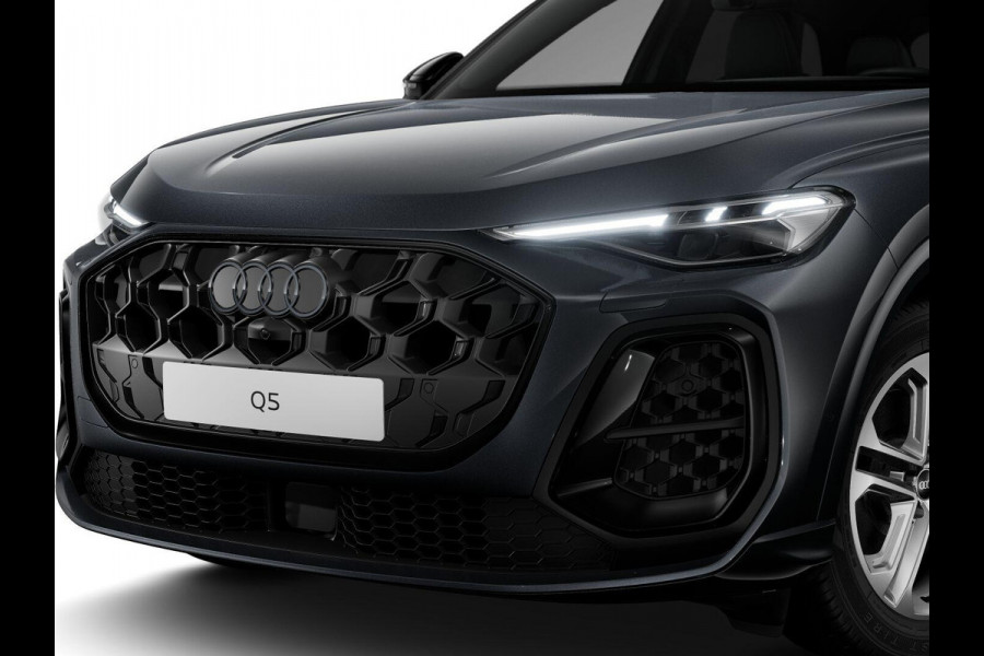 Audi Q5 S edition 2.0 TFSI e 220 kW / 299 PK SUV | Optiekpakket zwart | Techniekpakket plus | Trekhaak elektrisch | Stoelen voor elektrisch |