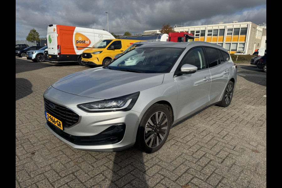Ford FOCUS Wagon 1.0 EcoBoost Hybrid Titanium X 125pk | Winterpack | AGR Stoel | B&O play | SYNC 4 Navigatie Ford FOCUS Wagon 1.0 EcoBoost Hybrid Titanium X 125pk | Winterpack | AGR Stoel | B&O play | SYNC 4 Navigatie