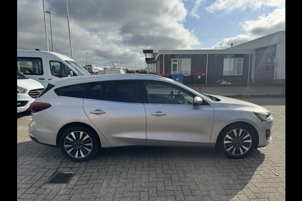 Ford FOCUS Wagon 1.0 EcoBoost Hybrid Titanium X 125pk | Winterpack | AGR Stoel | B&O play | SYNC 4 Navigatie Ford FOCUS Wagon 1.0 EcoBoost Hybrid Titanium X 125pk | Winterpack | AGR Stoel | B&O play | SYNC 4 Navigatie