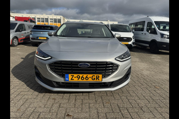 Ford FOCUS Wagon 1.0 EcoBoost Hybrid Titanium X 125pk | Winterpack | AGR Stoel | B&O play | SYNC 4 Navigatie Ford FOCUS Wagon 1.0 EcoBoost Hybrid Titanium X 125pk | Winterpack | AGR Stoel | B&O play | SYNC 4 Navigatie