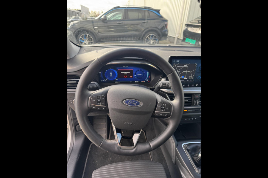 Ford FOCUS Wagon 1.0 EcoBoost Hybrid Titanium X 125pk | Winterpack | AGR Stoel | B&O play | SYNC 4 Navigatie Ford FOCUS Wagon 1.0 EcoBoost Hybrid Titanium X 125pk | Winterpack | AGR Stoel | B&O play | SYNC 4 Navigatie