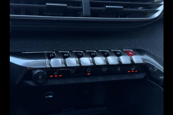 Peugeot 3008 1.2 PureTech Active M2018 PANO 360 CAMERA NAVI PDC CLIMATE Peugeot 3008 1.2 PureTech Active M2018 PANO 360 CAMERA NAVI PDC CLIMATE