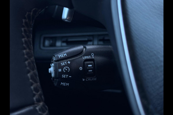 Peugeot 3008 1.2 PureTech Active M2018 PANO 360 CAMERA NAVI PDC CLIMATE Peugeot 3008 1.2 PureTech Active M2018 PANO 360 CAMERA NAVI PDC CLIMATE