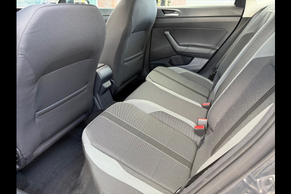 Volkswagen Polo 1.0 TSI Highline - Automaat - Schuif/Panodak - Navi - LED - Org.NL