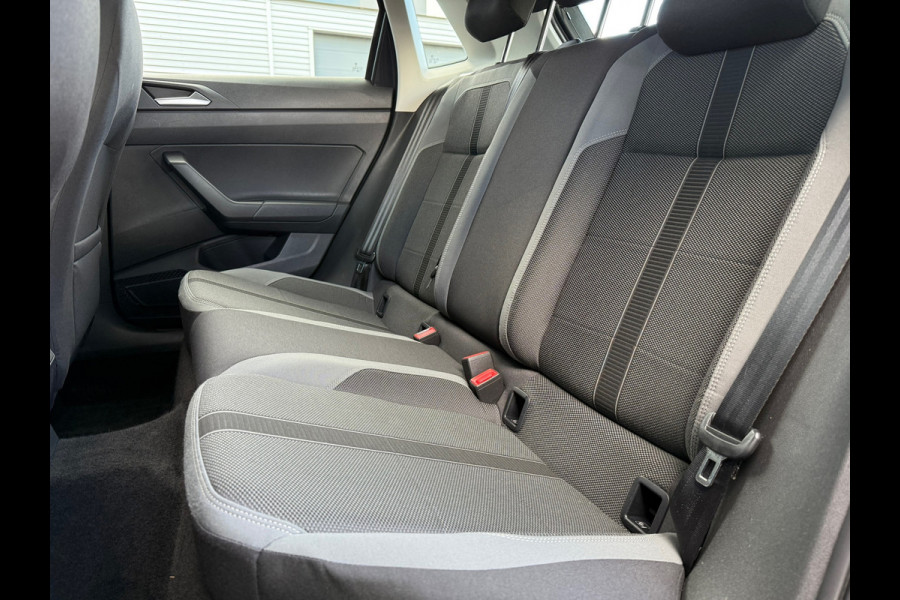Volkswagen Polo 1.0 TSI Highline - Automaat - Schuif/Panodak - Navi - LED - Org.NL