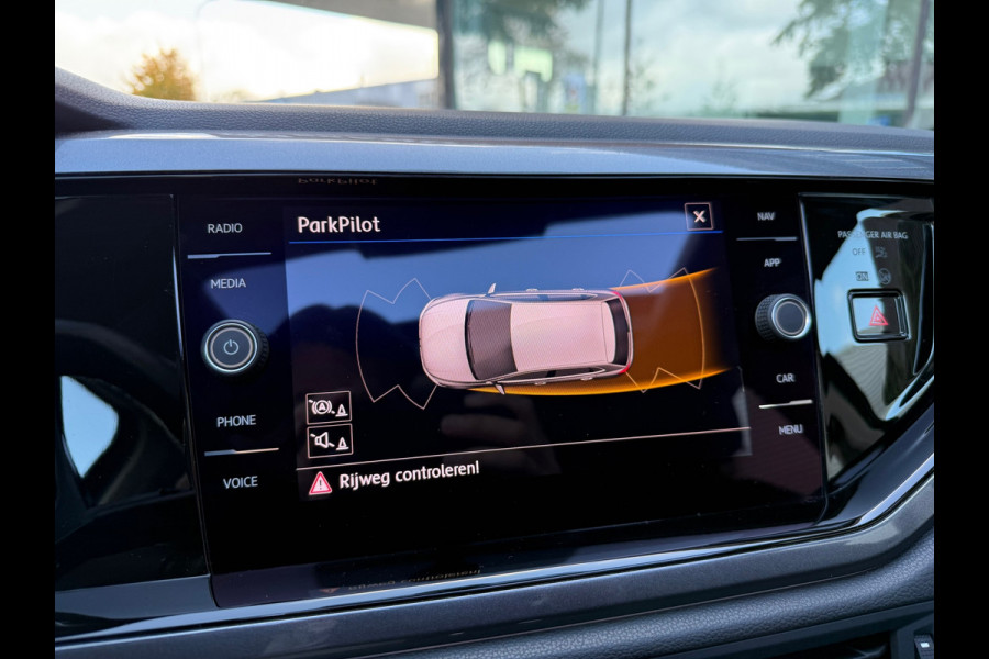 Volkswagen Polo 1.0 TSI Highline - Automaat - Schuif/Panodak - Navi - LED - Org.NL