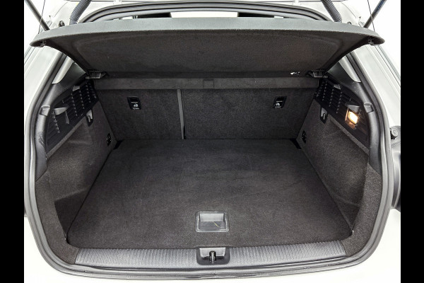 Audi Q2 1.0 TFSI Sport Pro Line(NL-auto, Dealer OnderH, Navi, Parkeerhulp, Airco, Cruise Controle, Etc) Audi Q2 1.0 TFSI Sport Pro Line(NL-auto, Dealer OnderH, Navi, Parkeerhulp, Airco, Cruise Controle, Etc)