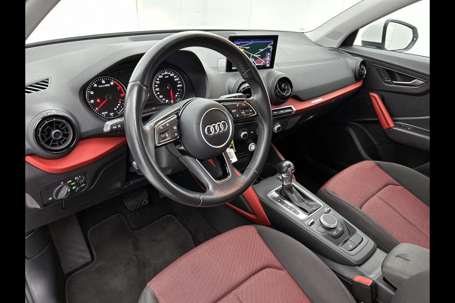 Audi Q2 1.0 TFSI Sport Pro Line(NL-auto, Dealer OnderH, Navi, Parkeerhulp, Airco, Cruise Controle, Etc) Audi Q2 1.0 TFSI Sport Pro Line(NL-auto, Dealer OnderH, Navi, Parkeerhulp, Airco, Cruise Controle, Etc)