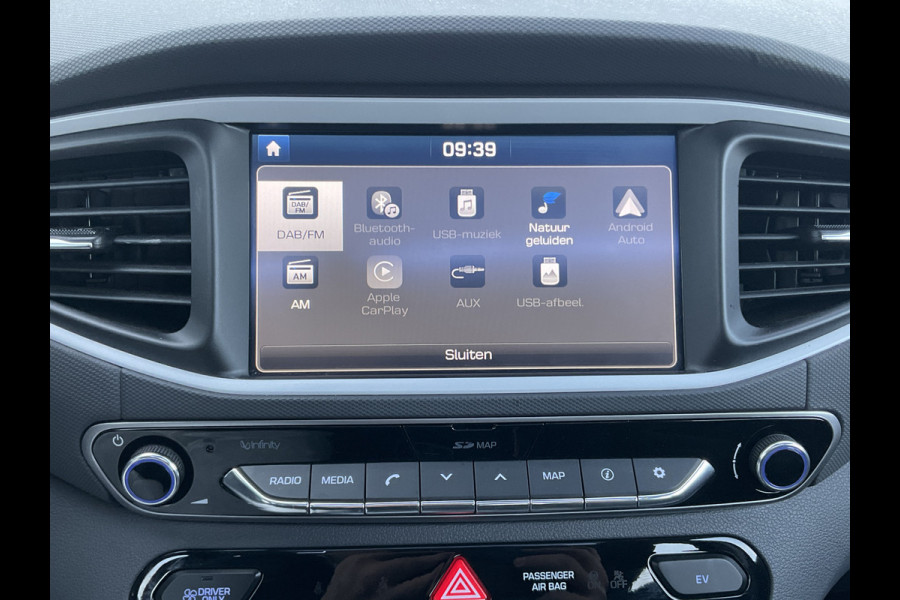 Hyundai IONIQ Premium EV Incl.BTW Trekhaak Pano Leer Stoelverw+Ventilatie Adap.Cruise Keyless BOMVOL! Hyundai IONIQ Premium EV Incl.BTW Trekhaak Pano Leer Stoelverw+Ventilatie Adap.Cruise Keyless BOMVOL!