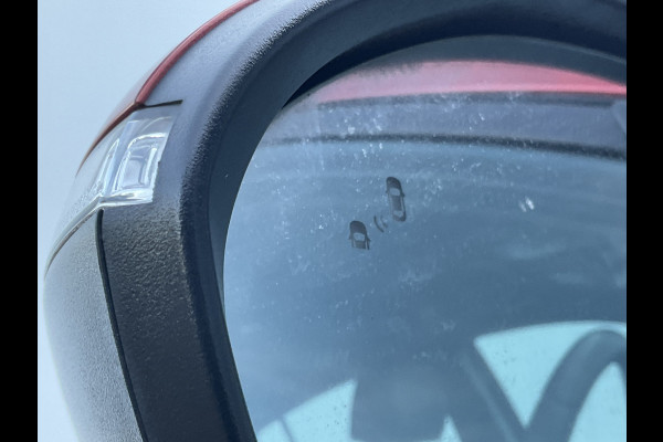 Hyundai IONIQ Premium EV Incl.BTW Trekhaak Pano Leer Stoelverw+Ventilatie Adap.Cruise Keyless BOMVOL! Hyundai IONIQ Premium EV Incl.BTW Trekhaak Pano Leer Stoelverw+Ventilatie Adap.Cruise Keyless BOMVOL!