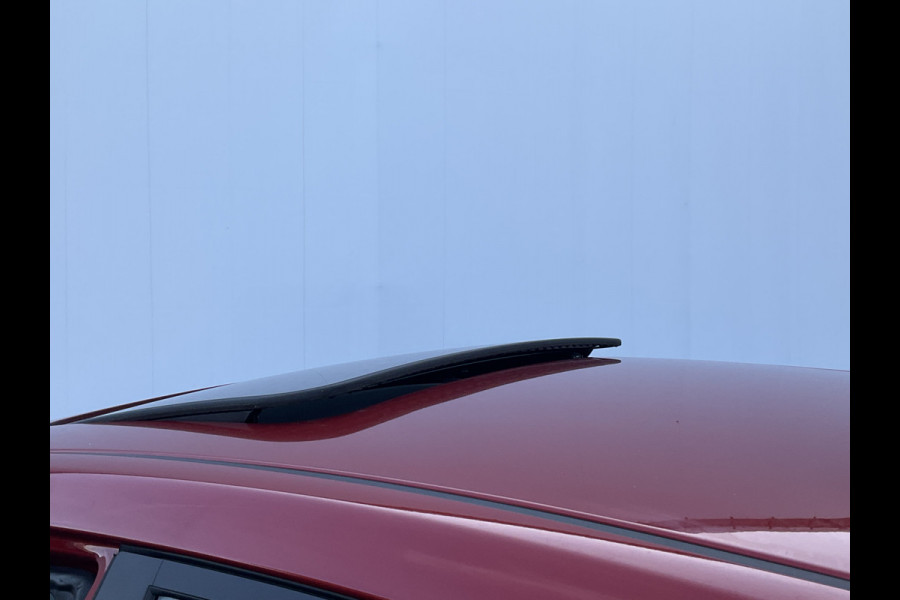 Hyundai IONIQ Premium EV Incl.BTW Trekhaak Pano Leer Stoelverw+Ventilatie Adap.Cruise Keyless BOMVOL! Hyundai IONIQ Premium EV Incl.BTW Trekhaak Pano Leer Stoelverw+Ventilatie Adap.Cruise Keyless BOMVOL!