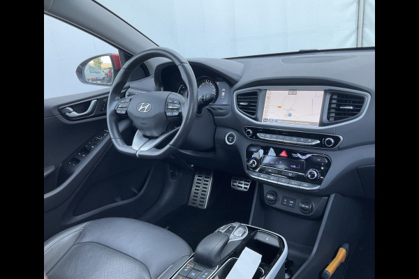 Hyundai IONIQ Premium EV Incl.BTW Trekhaak Pano Leer Stoelverw+Ventilatie Adap.Cruise Keyless BOMVOL! Hyundai IONIQ Premium EV Incl.BTW Trekhaak Pano Leer Stoelverw+Ventilatie Adap.Cruise Keyless BOMVOL!