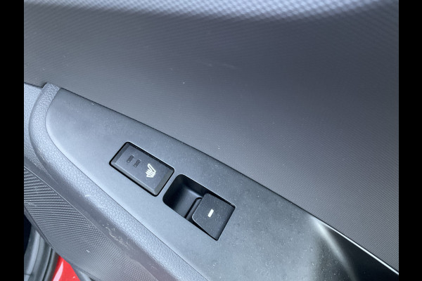 Hyundai IONIQ Premium EV Incl.BTW Trekhaak Pano Leer Stoelverw+Ventilatie Adap.Cruise Keyless BOMVOL! Hyundai IONIQ Premium EV Incl.BTW Trekhaak Pano Leer Stoelverw+Ventilatie Adap.Cruise Keyless BOMVOL!