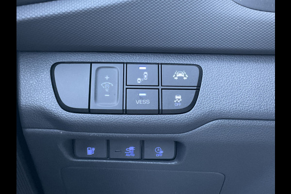 Hyundai IONIQ Premium EV Incl.BTW Trekhaak Pano Leer Stoelverw+Ventilatie Adap.Cruise Keyless BOMVOL! Hyundai IONIQ Premium EV Incl.BTW Trekhaak Pano Leer Stoelverw+Ventilatie Adap.Cruise Keyless BOMVOL!
