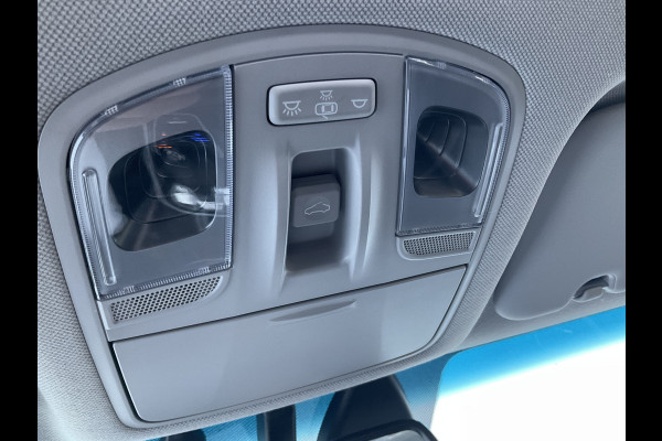 Hyundai IONIQ Premium EV Incl.BTW Trekhaak Pano Leer Stoelverw+Ventilatie Adap.Cruise Keyless BOMVOL! Hyundai IONIQ Premium EV Incl.BTW Trekhaak Pano Leer Stoelverw+Ventilatie Adap.Cruise Keyless BOMVOL!