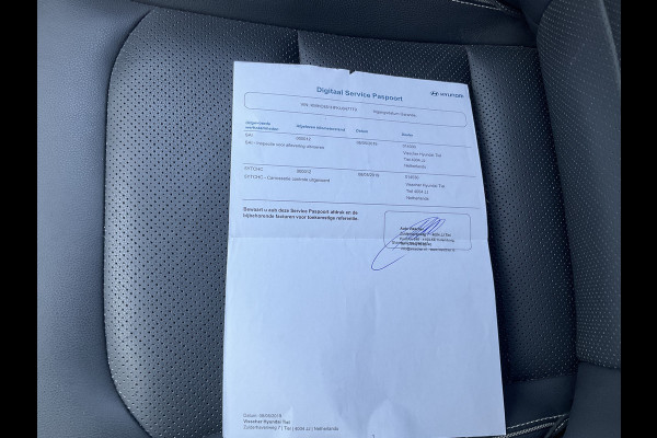 Hyundai IONIQ Premium EV Incl.BTW Trekhaak Pano Leer Stoelverw+Ventilatie Adap.Cruise Keyless BOMVOL! Hyundai IONIQ Premium EV Incl.BTW Trekhaak Pano Leer Stoelverw+Ventilatie Adap.Cruise Keyless BOMVOL!