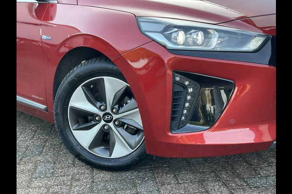 Hyundai IONIQ Premium EV Incl.BTW Trekhaak Pano Leer Stoelverw+Ventilatie Adap.Cruise Keyless BOMVOL! Hyundai IONIQ Premium EV Incl.BTW Trekhaak Pano Leer Stoelverw+Ventilatie Adap.Cruise Keyless BOMVOL!