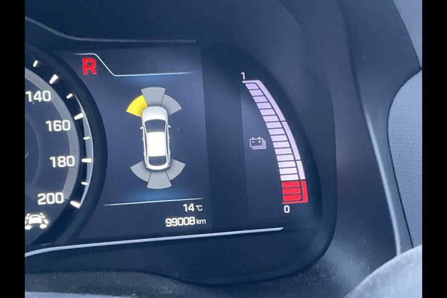 Hyundai IONIQ Premium EV Incl.BTW Trekhaak Pano Leer Stoelverw+Ventilatie Adap.Cruise Keyless BOMVOL! Hyundai IONIQ Premium EV Incl.BTW Trekhaak Pano Leer Stoelverw+Ventilatie Adap.Cruise Keyless BOMVOL!