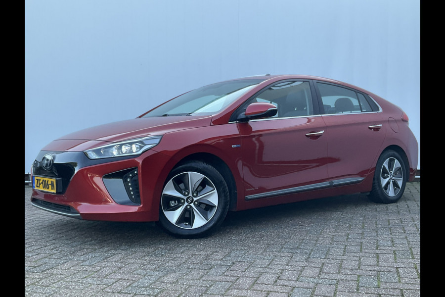 Hyundai IONIQ Premium EV Incl.BTW Trekhaak Pano Leer Stoelverw+Ventilatie Adap.Cruise Keyless BOMVOL! Hyundai IONIQ Premium EV Incl.BTW Trekhaak Pano Leer Stoelverw+Ventilatie Adap.Cruise Keyless BOMVOL!