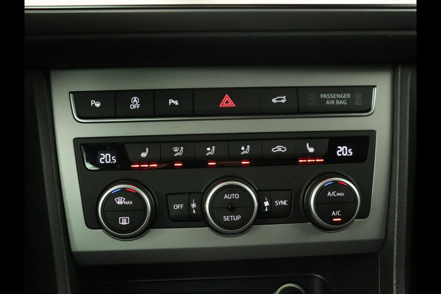 Seat Ateca 1.5 TSI FR Business Intense | Trekhaak | Achteruitrijcamera | Sfeerverlichting | Navigatie | Carplay | Stoelverwarming | Full-LED koplampen | LMV 18