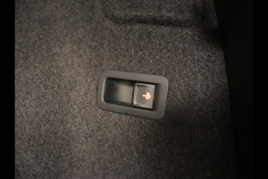Seat Ateca 1.5 TSI FR Business Intense | Trekhaak | Achteruitrijcamera | Sfeerverlichting | Navigatie | Carplay | Stoelverwarming | Full-LED koplampen | LMV 18