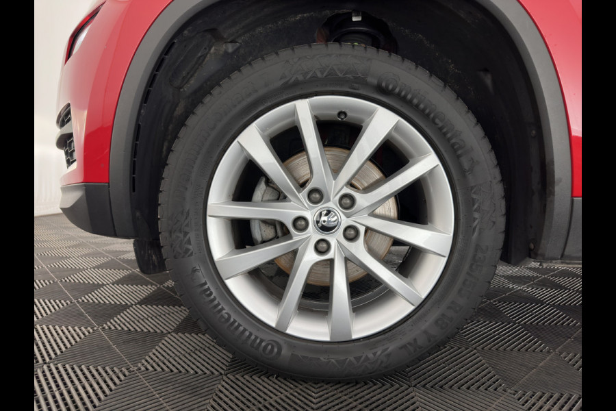 Škoda Kodiaq 1.5 TSI Business Edition (INCL-BTW) *ADAPTIVE-CRUISE | LEATHER-FABRIC | FULL-LED | CANTON-SOUND | HEATED-SPORTSEATS | KEYLESS | NAVI-FULLMAP | CAMERA | DAB+ | ECC | PDC | TOWBAR | 18''ALU*