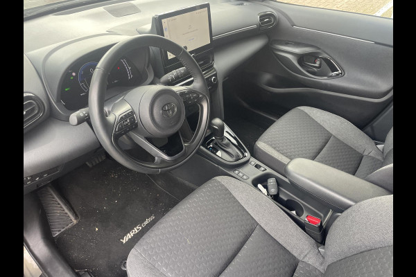 Toyota Yaris Cross 1.5 Hybrid 115 Dynamic | Stuur- & Stoelverwarming | Dodehoek detectie | Parkeersensoren | Navigatie