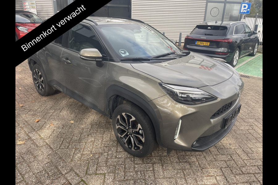 Toyota Yaris Cross 1.5 Hybrid 115 Dynamic | Stuur- & Stoelverwarming | Dodehoek detectie | Parkeersensoren | Navigatie