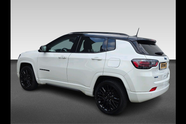 Jeep Compass 4xe 240 Plug-in Hybrid Electric S | Automaat | 4x4 | Volleder | Stoelen Elektrisch | Achtrijcamera/Parkeersensoren |