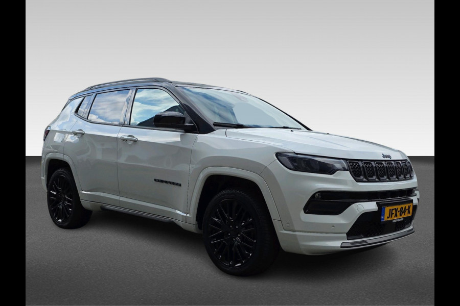 Jeep Compass 4xe 240 Plug-in Hybrid Electric S | Automaat | 4x4 | Volleder | Stoelen Elektrisch | Achtrijcamera/Parkeersensoren |