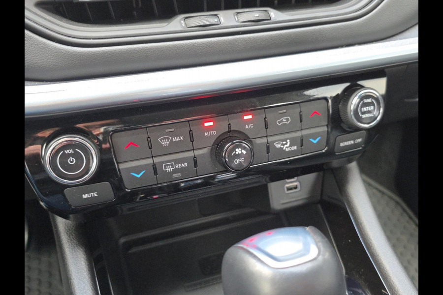 Jeep Compass 4xe 240 Plug-in Hybrid Electric S | Automaat | 4x4 | Volleder | Stoelen Elektrisch | Achtrijcamera/Parkeersensoren |