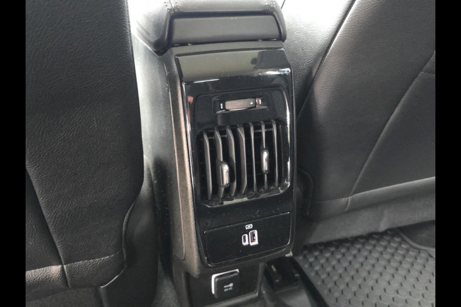 Jeep Compass 4xe 240 Plug-in Hybrid Electric S | Automaat | 4x4 | Volleder | Stoelen Elektrisch | Achtrijcamera/Parkeersensoren |