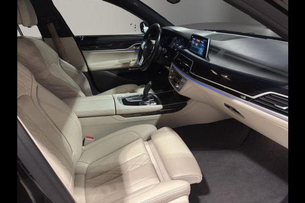 BMW 7 Serie 740e IPerformance | Laser-LED koplampen | Head-Up | Schuif/Kanteldak | Soft-close | 20" Velg | Camera | BMW 7 Serie 740e IPerformance | Laser-LED koplampen | Head-Up | Schuif/Kanteldak | Soft-close | 20" Velg | Camera |