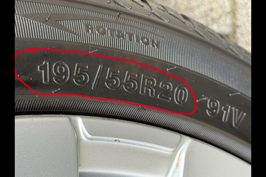 Renault Scénic 1.2 TCe Intens - Navigatie I Airco I 20 inch Sport velgen I 1/2 Leer I PDC/ LED I Dealer onderhouden Renault Scénic 1.2 TCe Intens - Navigatie I Airco I 20 inch Sport velgen I 1/2 Leer I PDC/ LED I Dealer onderhouden