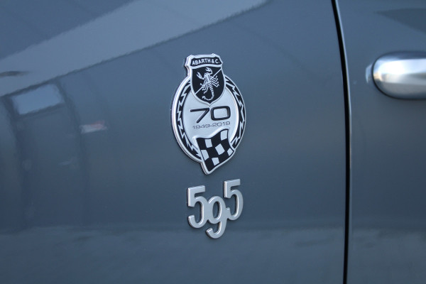 Abarth 500 1.4 T-Jet Abarth 595 70th Anniversary | NIEUWSTAAT! | UNIEK | SENSOREN ACHTER | DEALER ONDERHOUDEN | Abarth 500 1.4 T-Jet Abarth 595 70th Anniversary | NIEUWSTAAT! | UNIEK | SENSOREN ACHTER | DEALER ONDERHOUDEN |