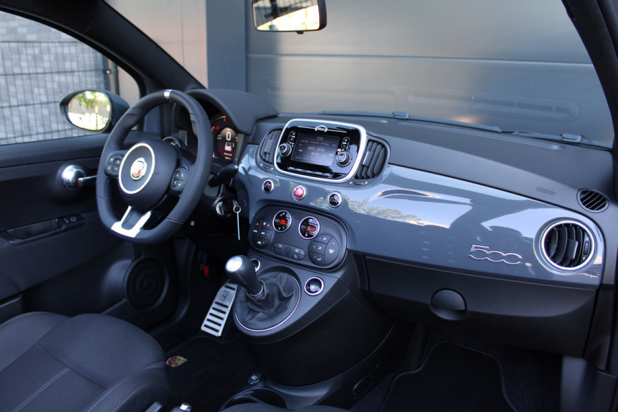 Abarth 500 1.4 T-Jet Abarth 595 70th Anniversary | NIEUWSTAAT! | UNIEK | SENSOREN ACHTER | DEALER ONDERHOUDEN | Abarth 500 1.4 T-Jet Abarth 595 70th Anniversary | NIEUWSTAAT! | UNIEK | SENSOREN ACHTER | DEALER ONDERHOUDEN |