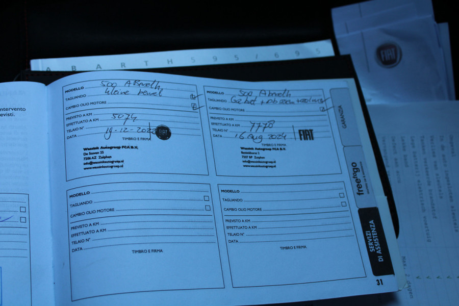 Abarth 500 1.4 T-Jet Abarth 595 70th Anniversary | NIEUWSTAAT! | UNIEK | SENSOREN ACHTER | DEALER ONDERHOUDEN | Abarth 500 1.4 T-Jet Abarth 595 70th Anniversary | NIEUWSTAAT! | UNIEK | SENSOREN ACHTER | DEALER ONDERHOUDEN |