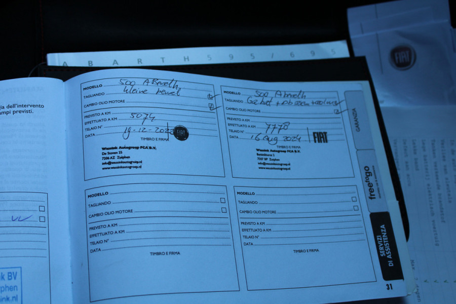 Abarth 500 1.4 T-Jet Abarth 595 70th Anniversary | NIEUWSTAAT! | UNIEK | SENSOREN ACHTER | DEALER ONDERHOUDEN | Abarth 500 1.4 T-Jet Abarth 595 70th Anniversary | NIEUWSTAAT! | UNIEK | SENSOREN ACHTER | DEALER ONDERHOUDEN |