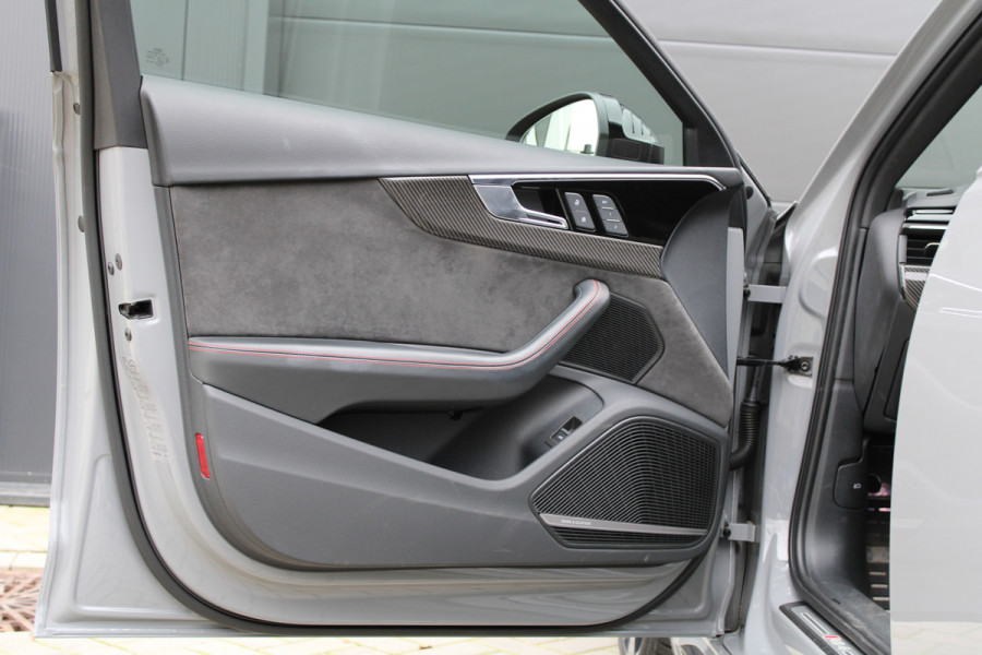Audi RS4 Avant 2.9 TFSI RS 4 quattro | BTW | KERAMISCH | HUD | MASSAGE | RS-ZETELS | 360 | B&O | PANO |