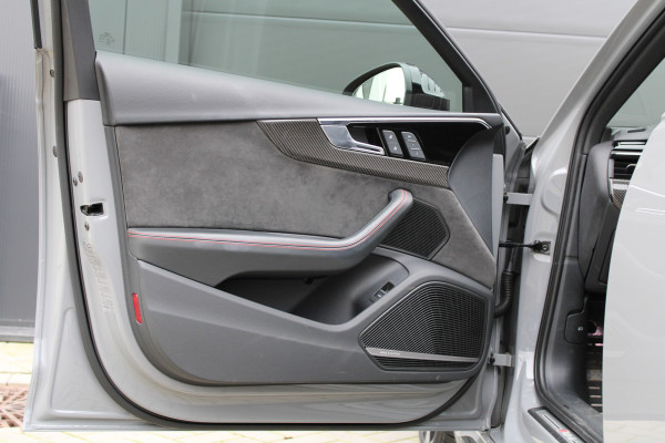 Audi RS4 Avant 2.9 TFSI RS 4 quattro | BTW | KERAMISCH | HUD | MASSAGE | RS-ZETELS | 360 | B&O | PANO |