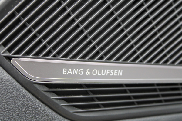 Audi RS4 Avant 2.9 TFSI RS 4 quattro | BTW | KERAMISCH | HUD | MASSAGE | RS-ZETELS | 360 | B&O | PANO |