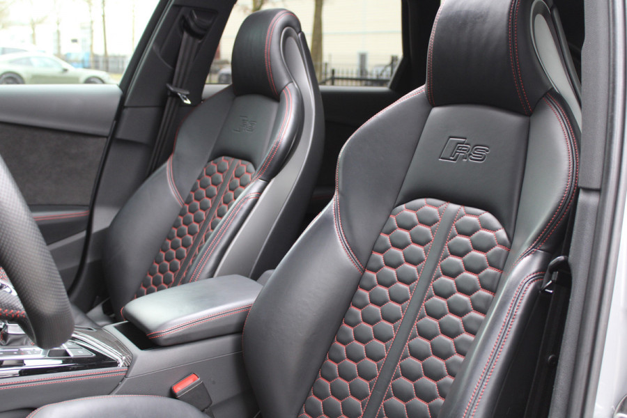 Audi RS4 Avant 2.9 TFSI RS 4 quattro | BTW | KERAMISCH | HUD | MASSAGE | RS-ZETELS | 360 | B&O | PANO |