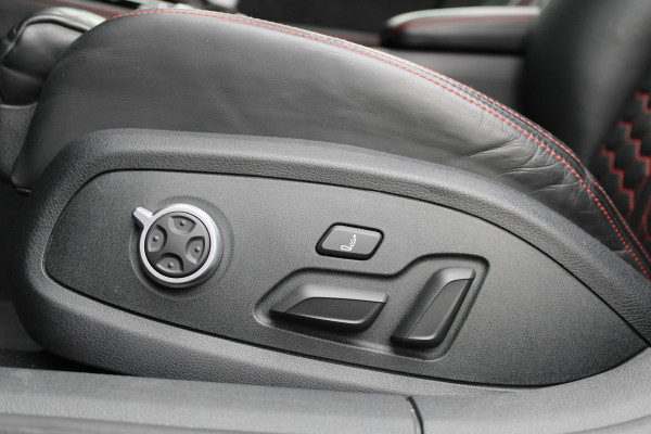 Audi RS4 Avant 2.9 TFSI RS 4 quattro | BTW | KERAMISCH | HUD | MASSAGE | RS-ZETELS | 360 | B&O | PANO |