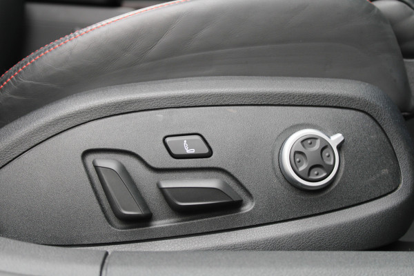 Audi RS4 Avant 2.9 TFSI RS 4 quattro | BTW | KERAMISCH | HUD | MASSAGE | RS-ZETELS | 360 | B&O | PANO |