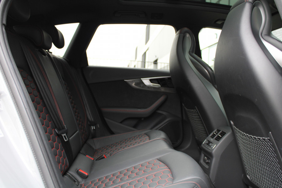 Audi RS4 Avant 2.9 TFSI RS 4 quattro | BTW | KERAMISCH | HUD | MASSAGE | RS-ZETELS | 360 | B&O | PANO |