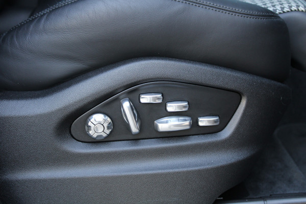 Porsche Cayenne Coupé 4.0 Turbo | BURMESTER | NACHTZICHT | HUD | 4WIELSTURING | 360 | SOFT-CLOSE | Porsche Cayenne Coupé 4.0 Turbo | BURMESTER | NACHTZICHT | HUD | 4WIELSTURING | 360 | SOFT-CLOSE |