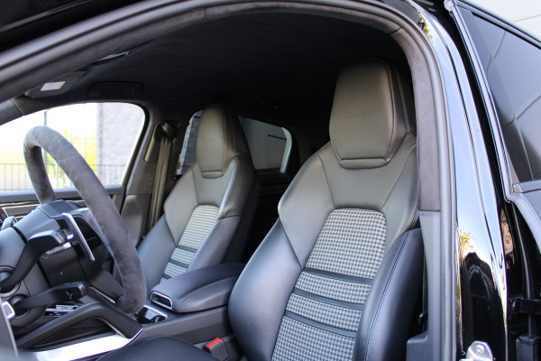 Porsche Cayenne Coupé 4.0 Turbo | BURMESTER | NACHTZICHT | HUD | 4WIELSTURING | 360 | SOFT-CLOSE | Porsche Cayenne Coupé 4.0 Turbo | BURMESTER | NACHTZICHT | HUD | 4WIELSTURING | 360 | SOFT-CLOSE |