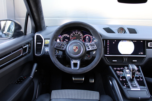 Porsche Cayenne Coupé 4.0 Turbo | BURMESTER | NACHTZICHT | HUD | 4WIELSTURING | 360 | SOFT-CLOSE | Porsche Cayenne Coupé 4.0 Turbo | BURMESTER | NACHTZICHT | HUD | 4WIELSTURING | 360 | SOFT-CLOSE |