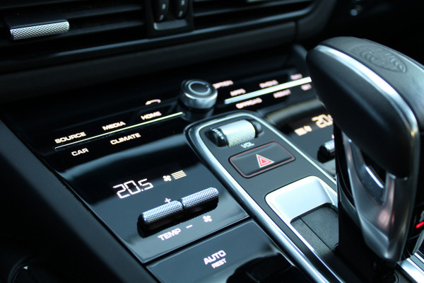 Porsche Cayenne Coupé 4.0 Turbo | BURMESTER | NACHTZICHT | HUD | 4WIELSTURING | 360 | SOFT-CLOSE | Porsche Cayenne Coupé 4.0 Turbo | BURMESTER | NACHTZICHT | HUD | 4WIELSTURING | 360 | SOFT-CLOSE |