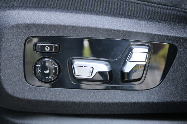 BMW X5 xDrive45e High Executive | BTW | PANO | COMPETITION SEATS | 360 | MEMORY | HUD | ACC | 22 INCH | BMW X5 xDrive45e High Executive | BTW | PANO | COMPETITION SEATS | 360 | MEMORY | HUD | ACC | 22 INCH |